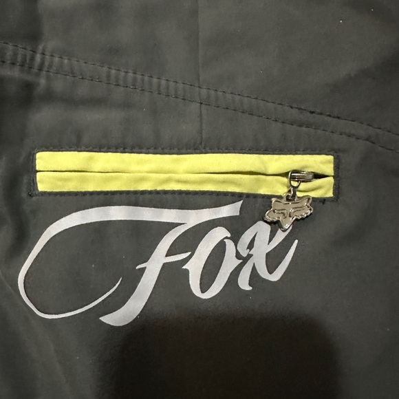 Fox Racing Board shorts, like new, girls sz 5 - Picture 4 of 5